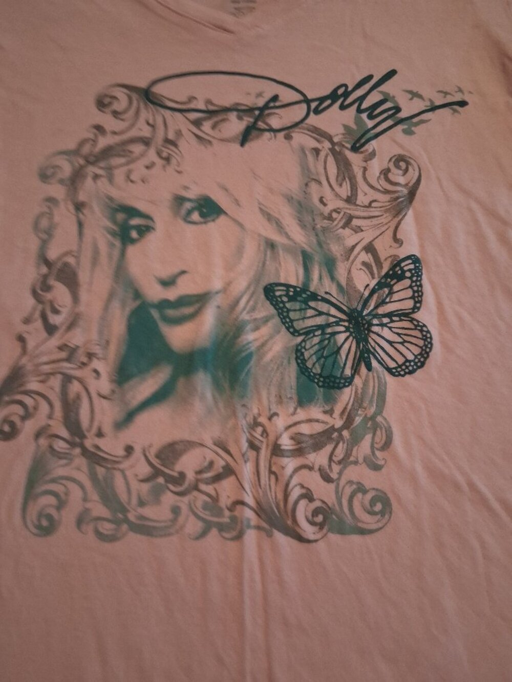 Vintage Dolly Parton Large "An American Original" Pink Butterfly Graphic Tee - Picture 2 of 6